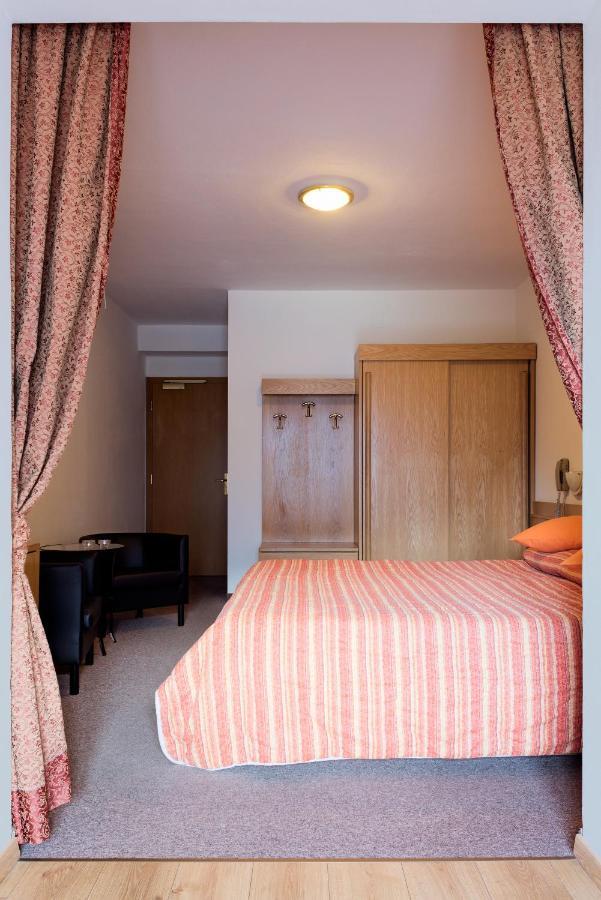 Hotel Sonne Sole ヴィーゴ・ディ・ファッサ エクステリア 写真
